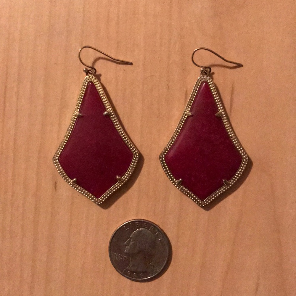 Kendra Scott Alexandra earrings in burgundy